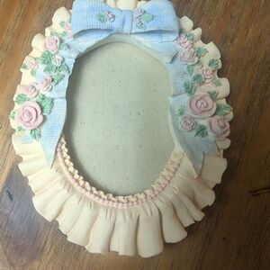 Vintage Cottage Bow Picture Frame